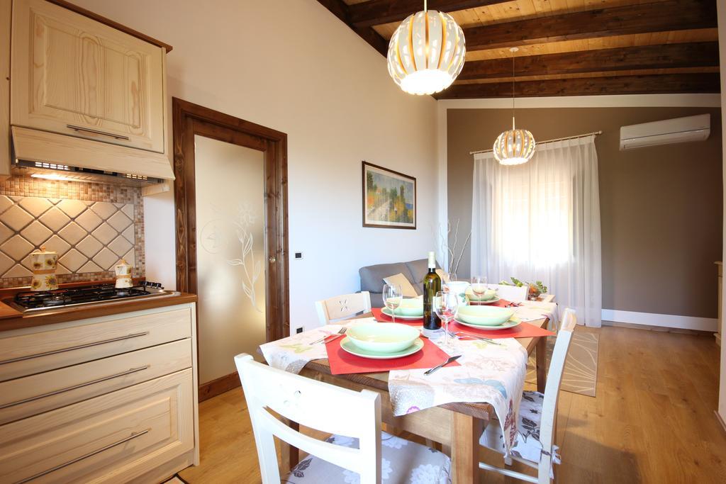 Residence Villa Rosi Laureana Cilento Екстериор снимка